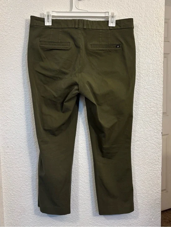 BANANA REPUBLIC Women’s Cropped Pants Size 8 Olive Green Stretch Slim Ankle - Picture 2 of 6